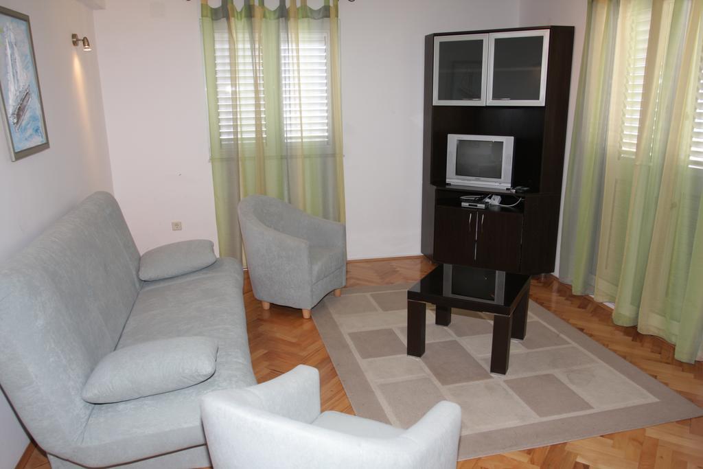 Apartments Ante Makarska Habitación foto