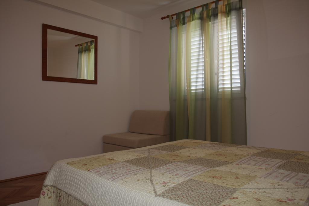 Apartments Ante Makarska Habitación foto